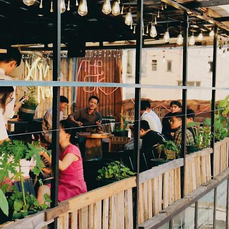 The Gk House Hostel, Ecolliving, Central City, Natural Wooden, Chill View Rooftop, Restaurant And Cocktail Bar Ho Chi Minh-stad Buitenkant foto