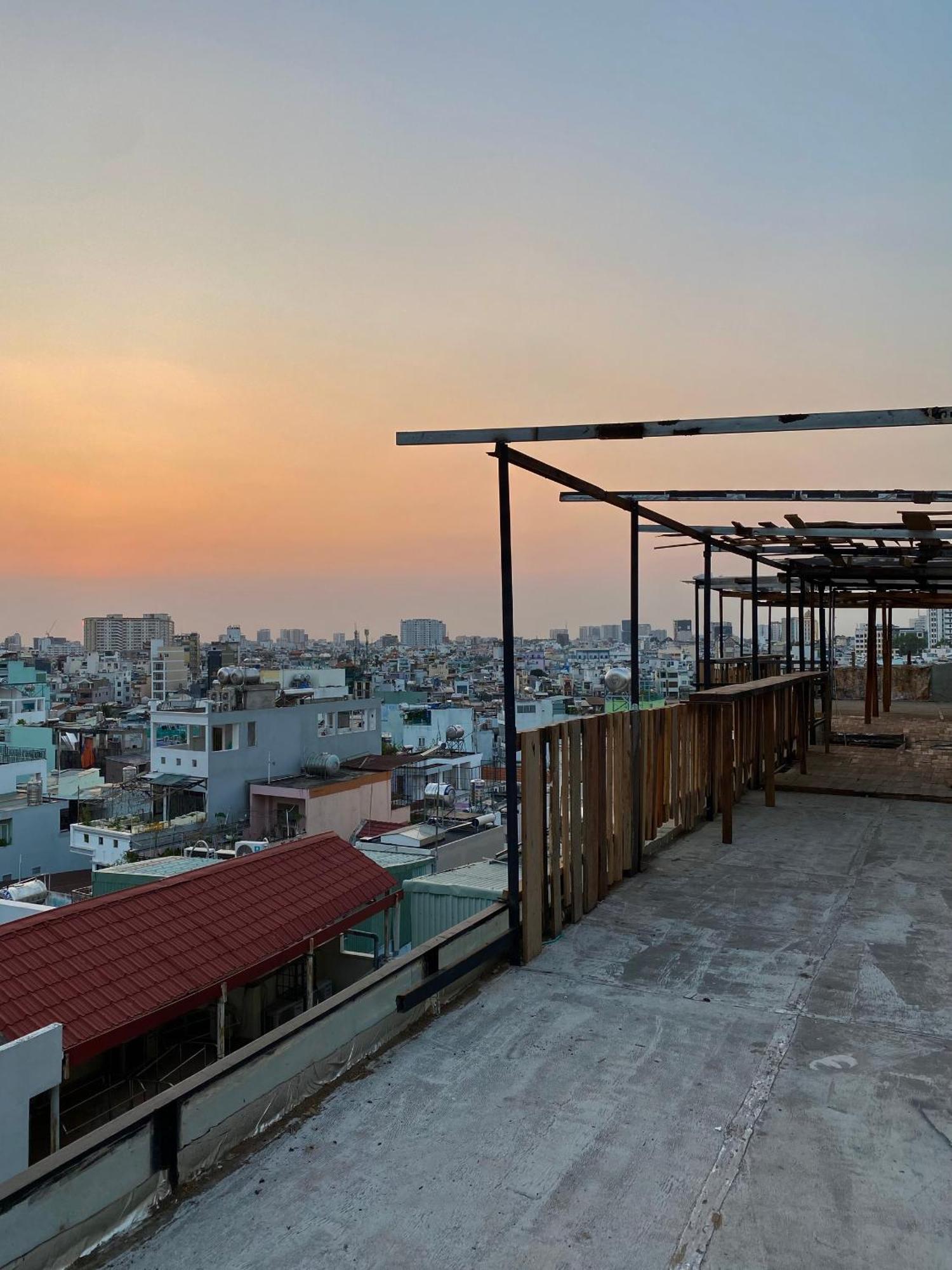 The Gk House Hostel, Ecolliving, Central City, Natural Wooden, Chill View Rooftop, Restaurant And Cocktail Bar Ho Chi Minh-stad Buitenkant foto