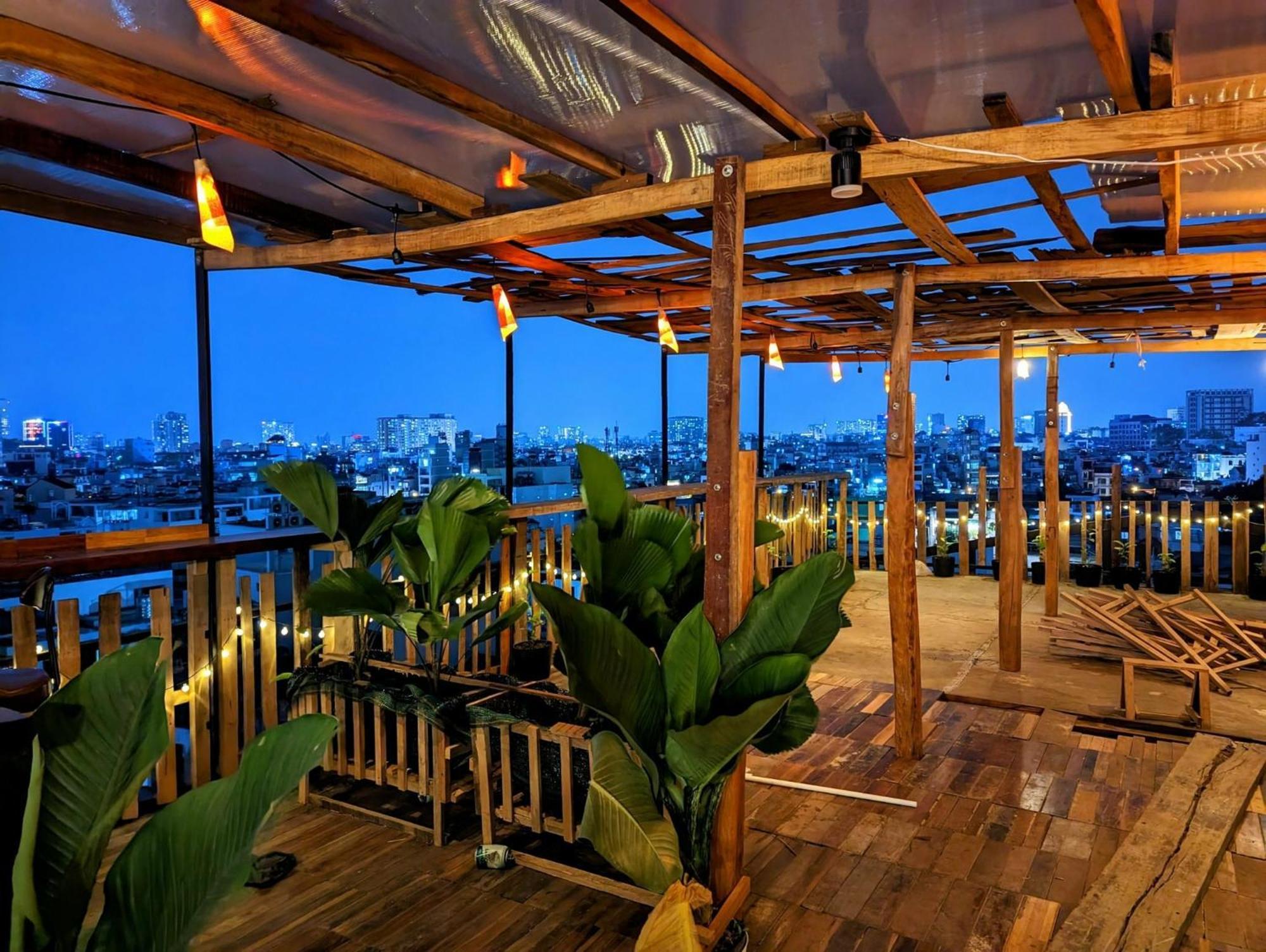 The Gk House Hostel, Ecolliving, Central City, Natural Wooden, Chill View Rooftop, Restaurant And Cocktail Bar Ho Chi Minh-stad Buitenkant foto