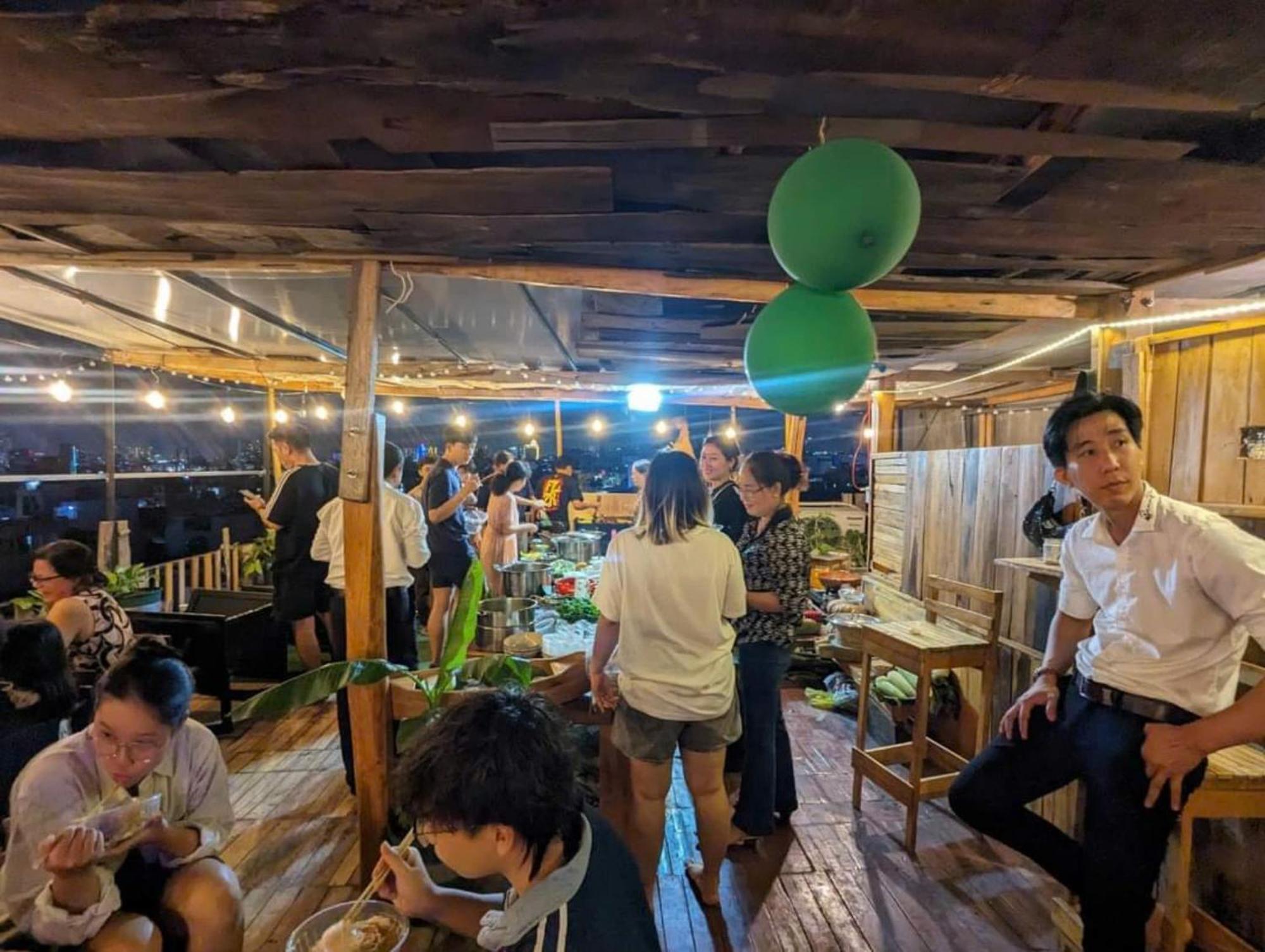 The Gk House Hostel, Ecolliving, Central City, Natural Wooden, Chill View Rooftop, Restaurant And Cocktail Bar Ho Chi Minh-stad Buitenkant foto